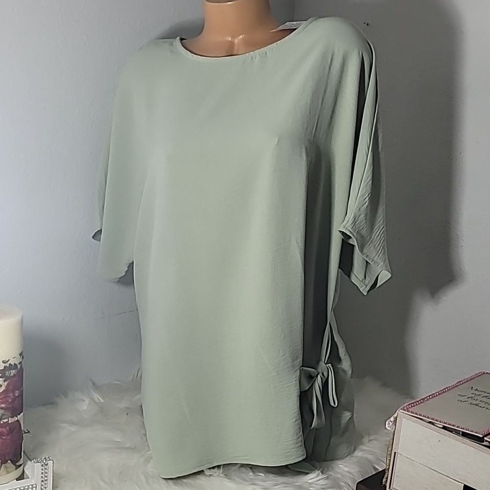 1681  COMO BLUE Green Blouse Size XL   NWT